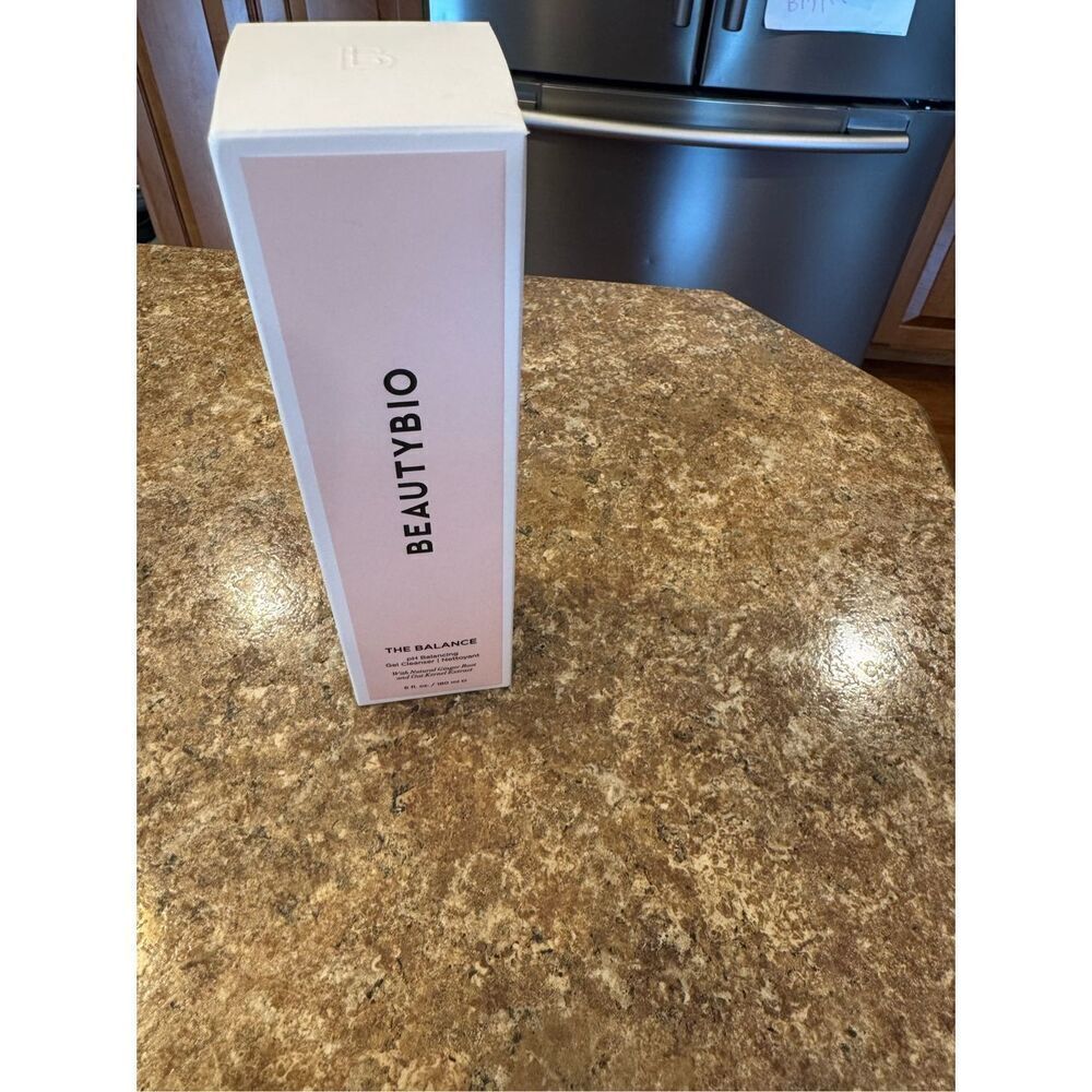 New beautybio the balance gel cleaner ph balancing  6 fl oz new
